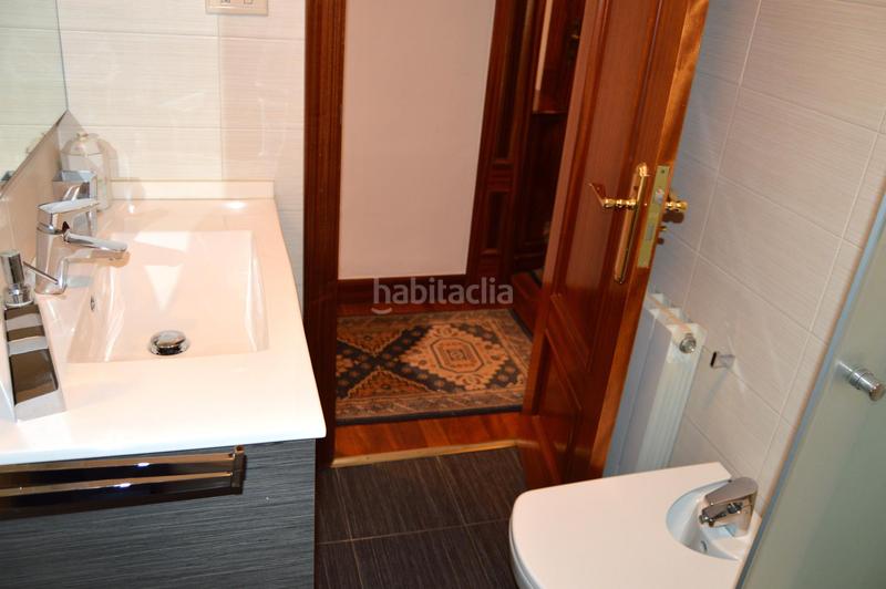 Foto 4b328bcf-fa2c-40f1-8f7d-d11bcb87df1d. Piso en Centro-Ariz-Uribarri Basauri