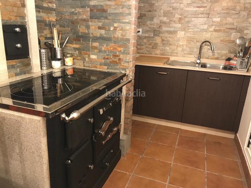 Foto 0df4a7bd-67fa-42ff-bd36-08f73c7e53ee. Casa a schiera con riscaldamento parcheggio piscina in Santiago de Compostela