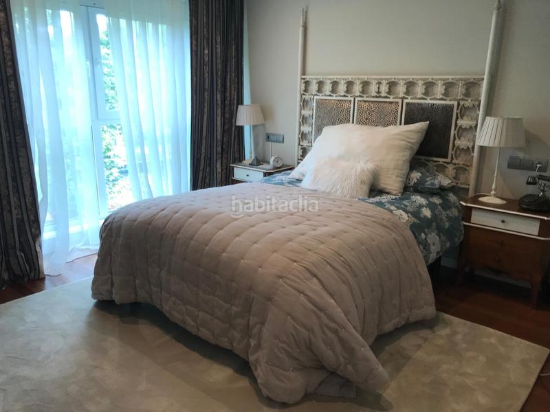 Foto 1e9ae385-56ea-4ad0-8377-d045ddf0c197. Casa a schiera con riscaldamento parcheggio piscina in Santiago de Compostela