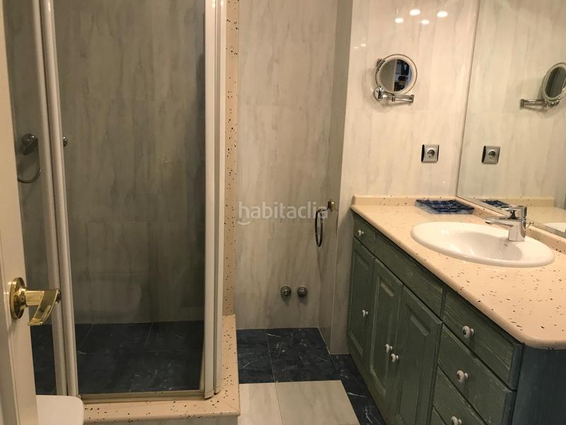 Foto e713cbb6-34a9-4a45-ac6a-5818b0a15b33. Casa a schiera con riscaldamento parcheggio piscina in Santiago de Compostela