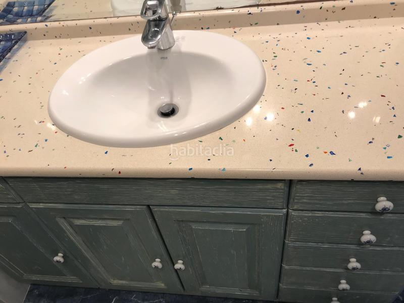 Foto e25b1444-64e2-4149-9eff-0ab63b2be393. Casa adosada en Campus Norte - San Caetano Santiago de Compostela