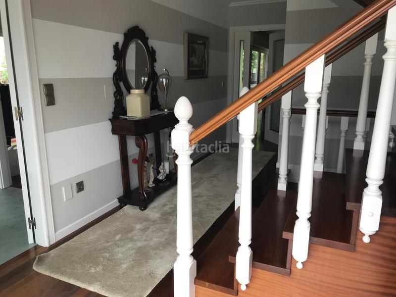 Foto 89d3ee94-745e-423c-a00b-ceb6f590cdec. Semi detached house with heating parking pool in Campus Norte - San Caetano Santiago de Compostela