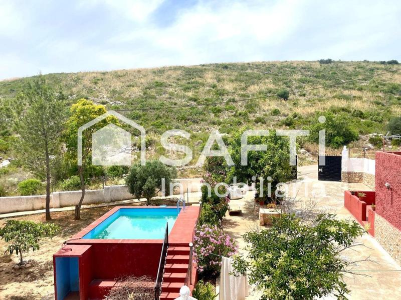 Foto 059d8c37-f150-4514-ae7a-e26045671f0d. Bauernhof mit parking pool in Montroy