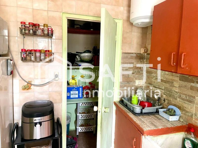 Foto 1c4e0593-4bee-4beb-8494-5fcd7cff198b. Bauernhof mit parking pool in Montroy