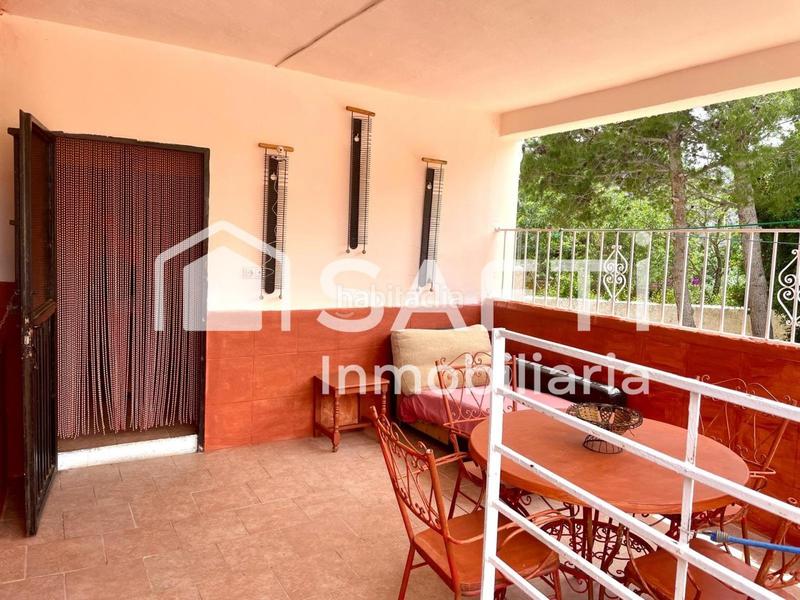 Foto 3de239c2-4826-4514-804f-82004433cd1c. Bauernhof mit parking pool in Montroy