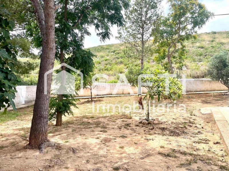 Foto 6906260d-fd08-4d25-ac3c-e37356044c21. Bauernhof mit parking pool in Montroy