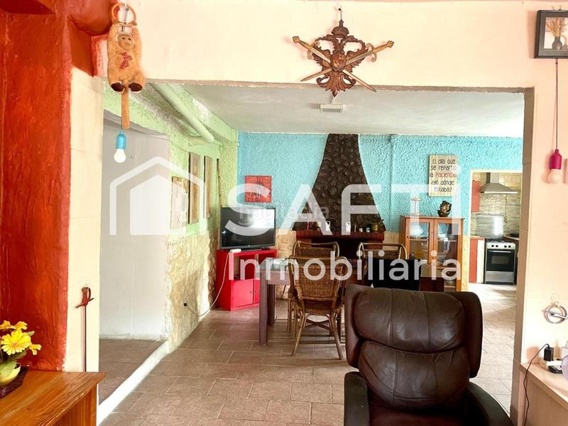 Foto 70bf4677-f8d1-4a87-a140-3681f02eb4a0. Bauernhof mit parking pool in Montroy