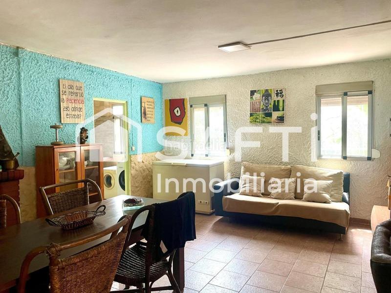 Foto a613223d-04b6-47fd-9f24-0714e25eca10. Bauernhof mit parking pool in Montroy