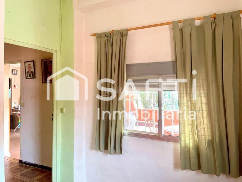 Foto b6b8aefa-1d3f-407c-b011-aafed2a25f4d. Bauernhof mit parking pool in Montroy