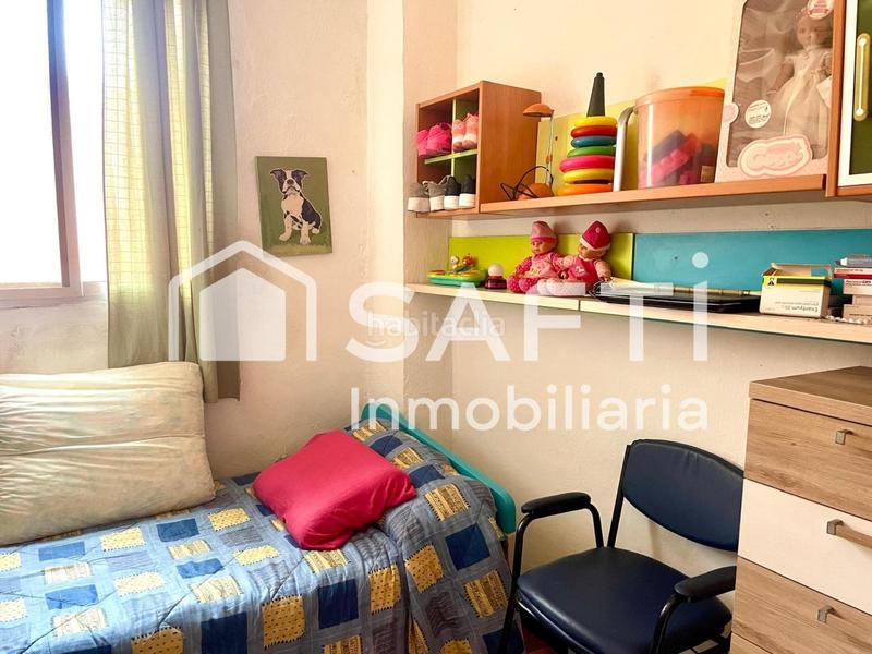 Foto b6f66058-c270-497d-b52a-5366432e6af9. Bauernhof mit parking pool in Montroy