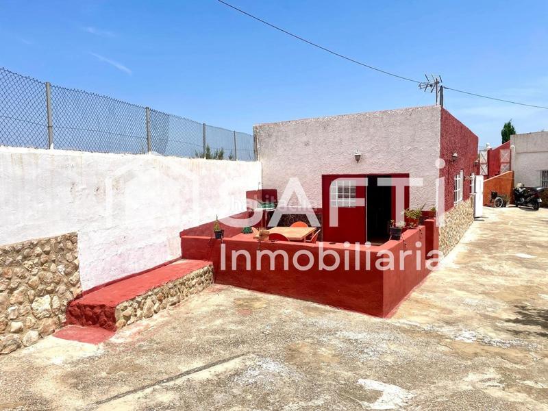 Foto d3598ac8-8496-4496-913a-2c70e9b843eb. Bauernhof mit parking pool in Montroy