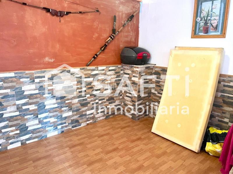 Foto faa435f6-b698-41ab-af12-3c0131555cb0. Bauernhof mit parking pool in Montroy