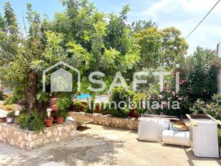 Country house in Montroy