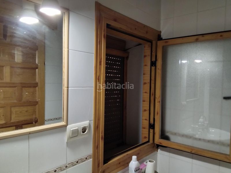 Foto 78b52171-9442-4831-91d1-801c98a0e6fd. Casa aparellada amb calefacció aparcament a Campo de Criptana