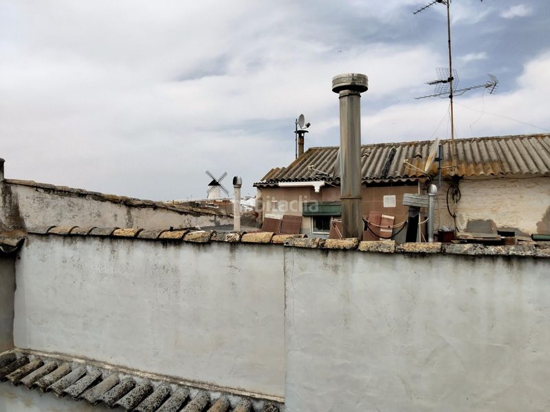 Foto d95e1043-b735-4fa8-b7b2-8cc021a8627e. Casa aparellada amb calefacció aparcament a Campo de Criptana