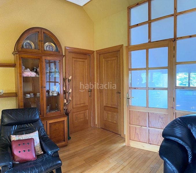 Foto ce201298-580c-4bd6-8d2f-e39ec5d9ce0f. Casa amb calefacció aparcament a Sariegos