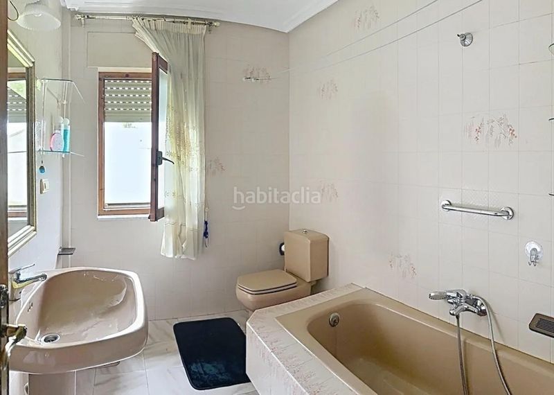 Foto db556243-7df8-4e19-ae61-45614f0fe816. Casa amb calefacció aparcament a Sariegos