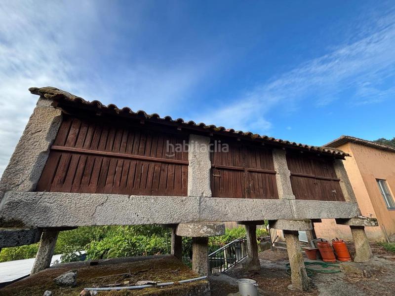 Foto c8f23ab8-b7d3-4812-8871-4b7c18a835df. Masía en Arbo