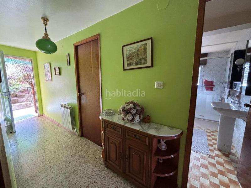 Foto e353455a-9dbd-4ff4-adac-b06bc3c1c46a. Masía en Arbo