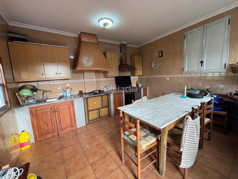 Foto f3621698-ef3e-4253-91f1-a6385a569a5c. Masía en Arbo