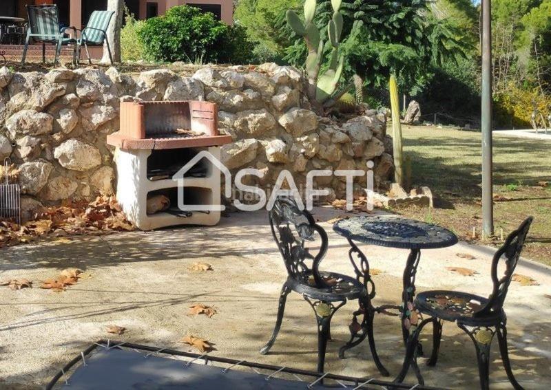 Foto cb8651af-f389-4e5f-ba8d-fd235a490fe8. Casa en Los Pinares-La Masia Bétera