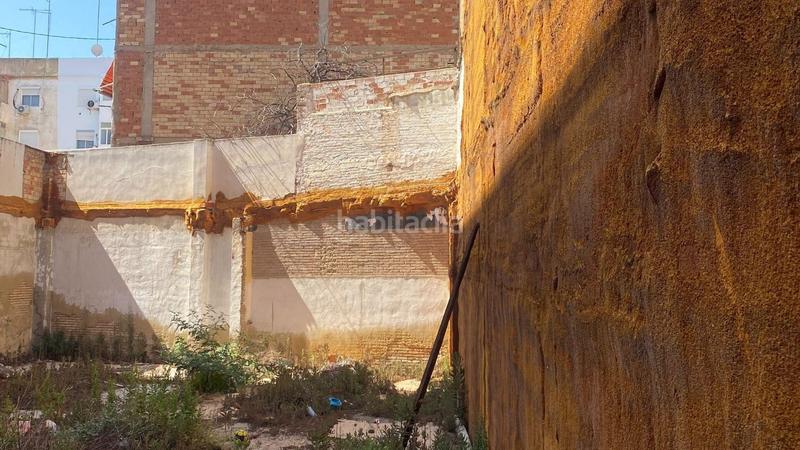 Foto e61408e6-1298-47a8-aff6-e927b0e54f54. Terrain résidentiel dans Avenida de la Paz Xirivella