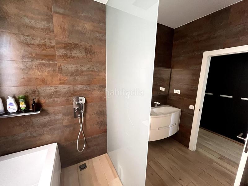 Foto 8974b5b5-db3f-43ab-9e61-e2b38a82cccb. Casa con riscaldamento parcheggio piscina in Santa Maria-l´Eixample-Sud Sumella Cubelles