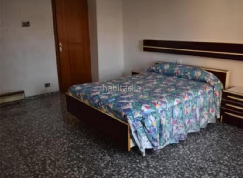 Foto b70d08c8-23d7-4a29-ba56-cc15d20223c2. Édifice dans Monòver