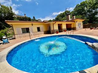 Masia a Residencial Park