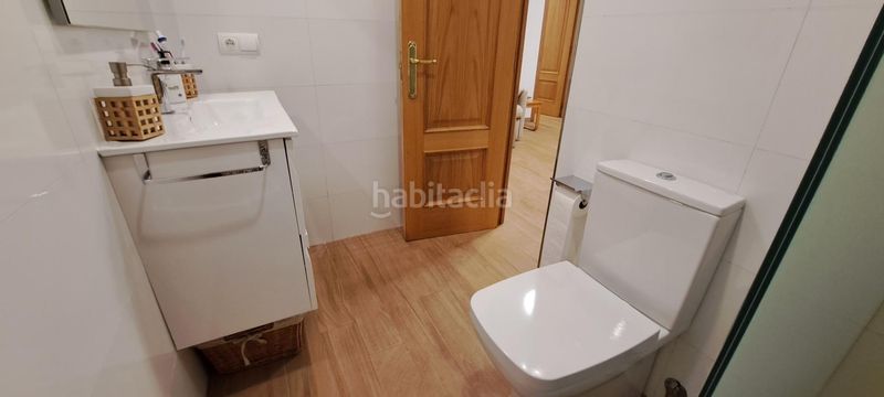 Foto 1e564d85-d138-4e1f-90c4-de9f927c65b4. Casa amb calefacció piscina a Área Rural Sur Ponferrada