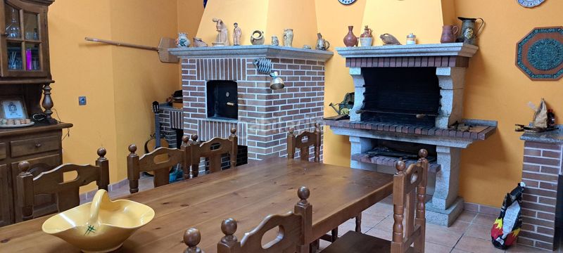 Foto ed61c5f7-b30e-40db-aaa3-5aae9334e95e. Casa amb calefacció piscina a Área Rural Sur Ponferrada