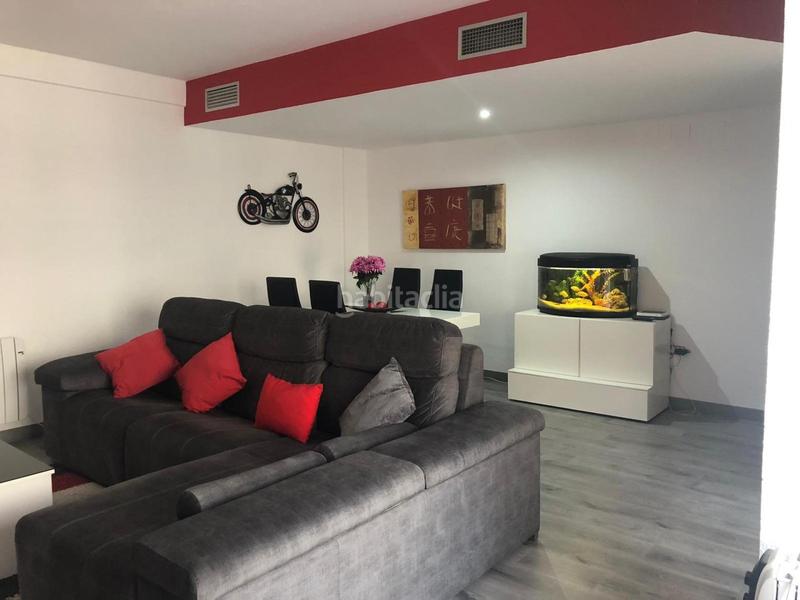 Foto 0d87e2fd-ad2c-4e01-b7f8-c8cc96cc1a45. House with heating parking pool in Avenida Elvas Badajoz