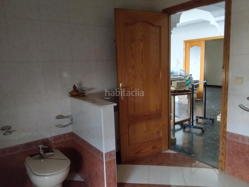 Foto 62cb0a92-a5a0-4261-9b3e-513863cb74f8. Casa aparellada amb aparcament a Campo de Criptana