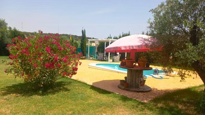 Foto f9ef87fb-0ec1-4c94-91e9-d9fb7773b0b5. Masia amb piscina a Núcleo Urbano Aljaraque