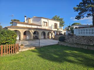 House in Golf Costa Brava