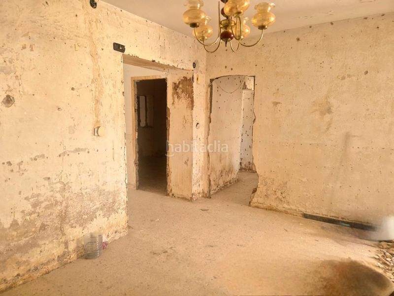 Foto 5ec1a527-fe0b-4a5e-a393-7ef7b663584d. Casa a schiera con parcheggio in Montijo