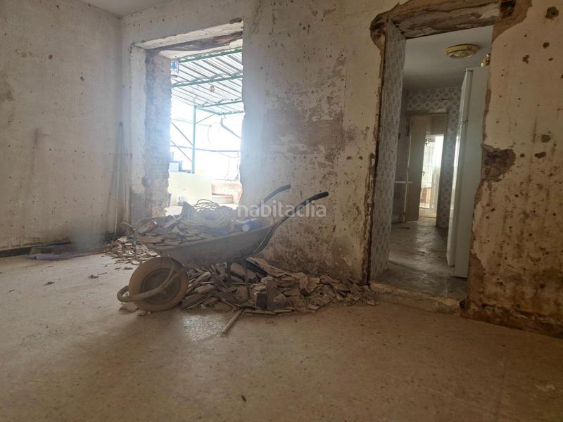 Foto 944a5fa9-cd25-46bf-8c32-a239115de7f8. Reihenhaus mit parking in Montijo