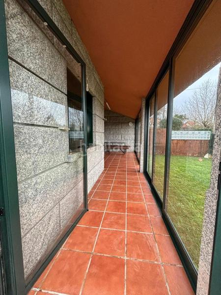 Foto 14f1d5a9-5294-454e-8b79-66099ca58212. Casa pareada en Ponteareas