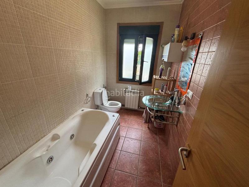 Foto 36eb71d7-3f5c-469a-ac75-5404815030b0. Casa pareada en Ponteareas