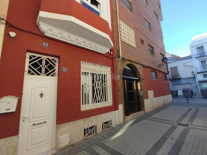 Foto c328b5f8-fa91-404c-ab5a-33ec90ab6fe3. Casa aparellada a Pueblo Benicarló