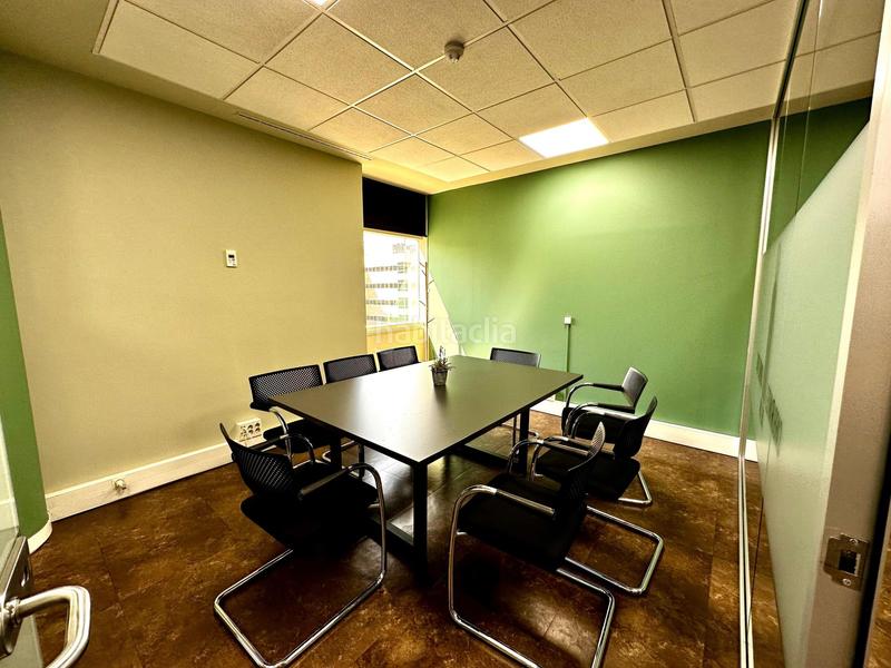 Foto 6c1cb09f-e7bd-44fb-8f90-ef1388166330. Office space with parking in Simancas Madrid