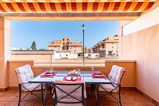 Zweistöckige Wohnung in Aguadulce Sur