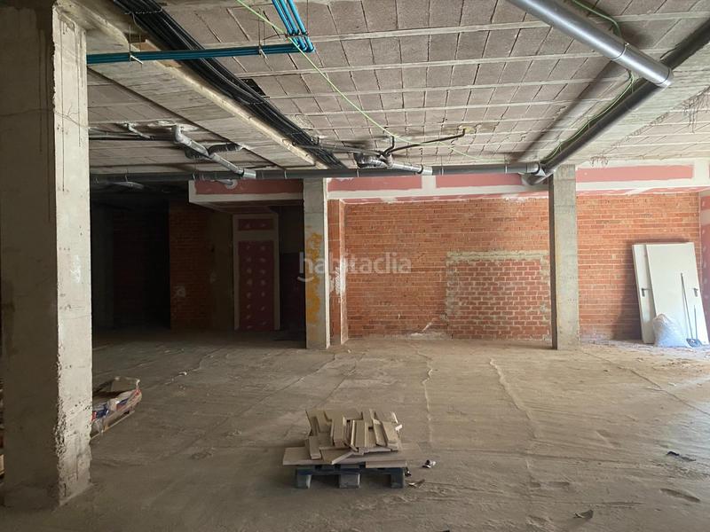 Foto 2c195eb9-0365-4b22-879f-3c139d09f29c. Local comercial en Zona Calle Valencia Torrent