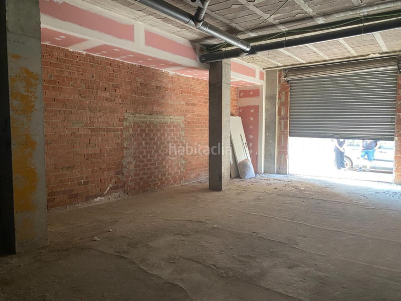 Foto 33cb7225-a72c-4904-a83a-84c62720470e. Local comercial en Zona Calle Valencia Torrent