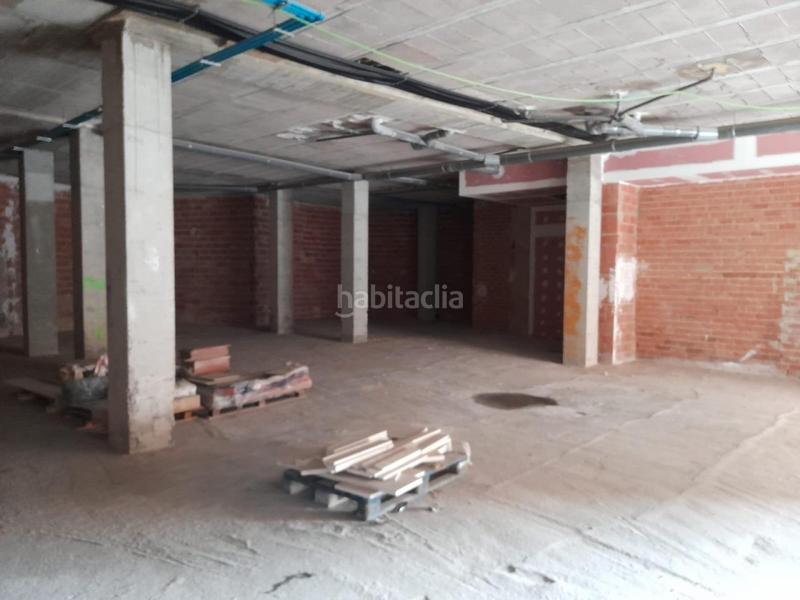 Foto 4442d043-5820-4d0b-adb9-a5b675ec80f5. Local comercial en Zona Calle Valencia Torrent