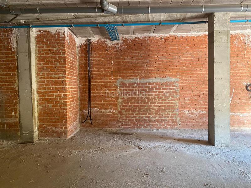 Foto 1d7a3f22-00e5-4b09-9209-58fac0e37a23. Business premise with heating in Zona Calle Valencia Torrent