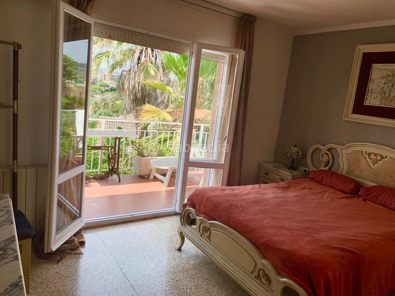 Foto f91c7028-929b-4e4c-9cb2-396a6550d8c3. Semi detached house with heating pool in Fenals Lloret de Mar