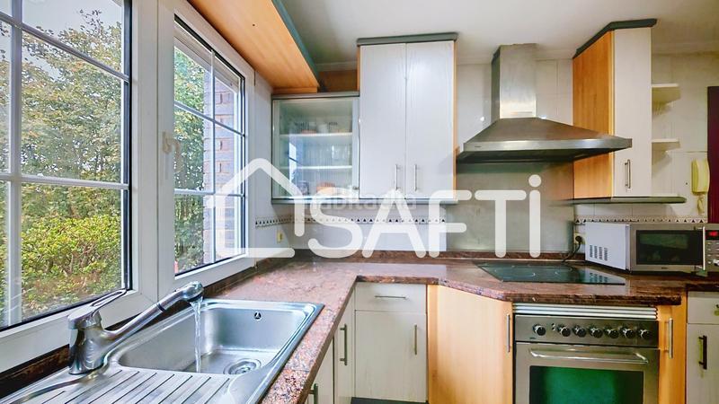 Foto e2950cdf-d8f2-4591-812a-0b060a15007f. Haus mit heizung parking pool in Porceyo Gijón