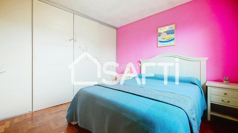 Foto 84c047b2-bf0a-4341-b6dd-449fc7513fd9. House with heating parking pool in Porceyo Gijón