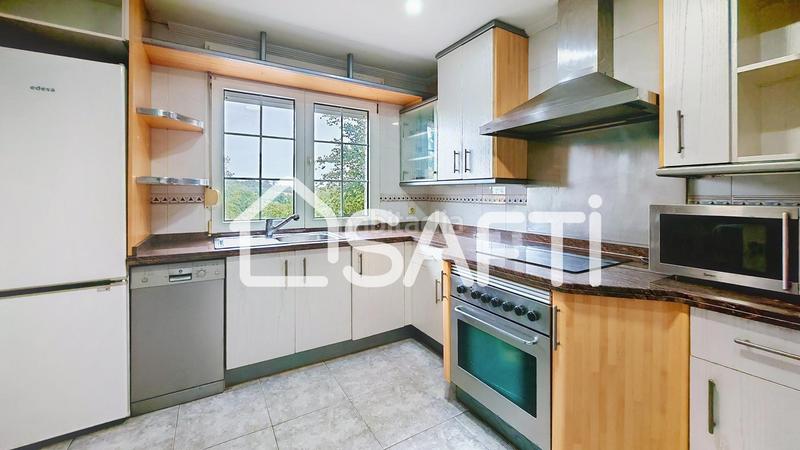 Foto 063b7a12-f4a6-4f4f-bffe-708b1cc264d7. Maison avec chauffage parking piscine dans Porceyo Gijón